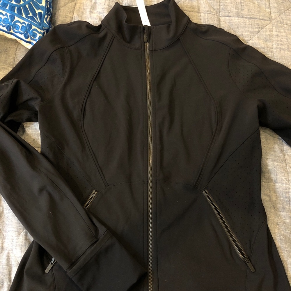Lululemon Define Zip Up - Worn Once